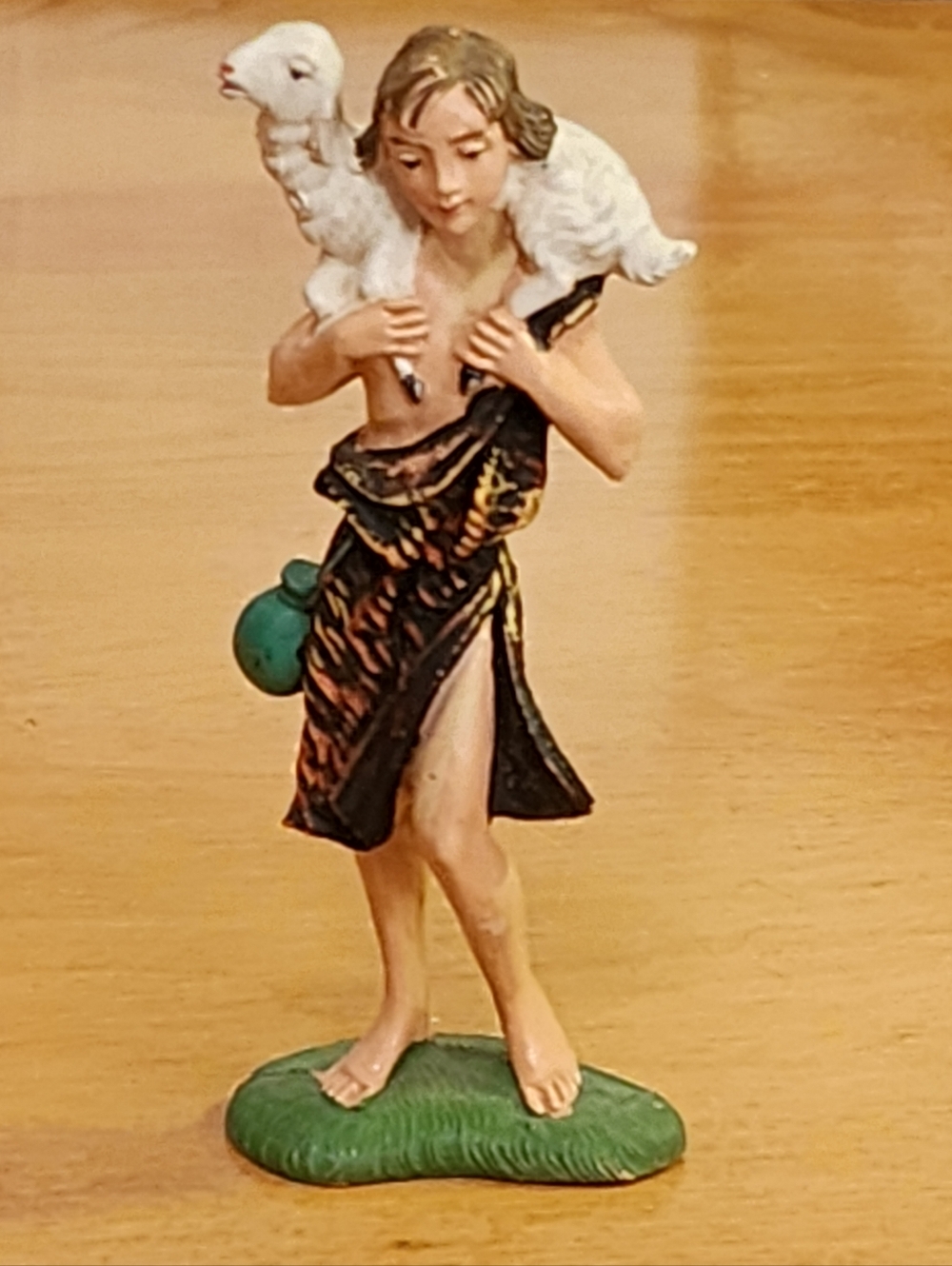 Fontanini Shepherd with Sheep On His Shoulders No 123 3.75 in Resin Depose Italy